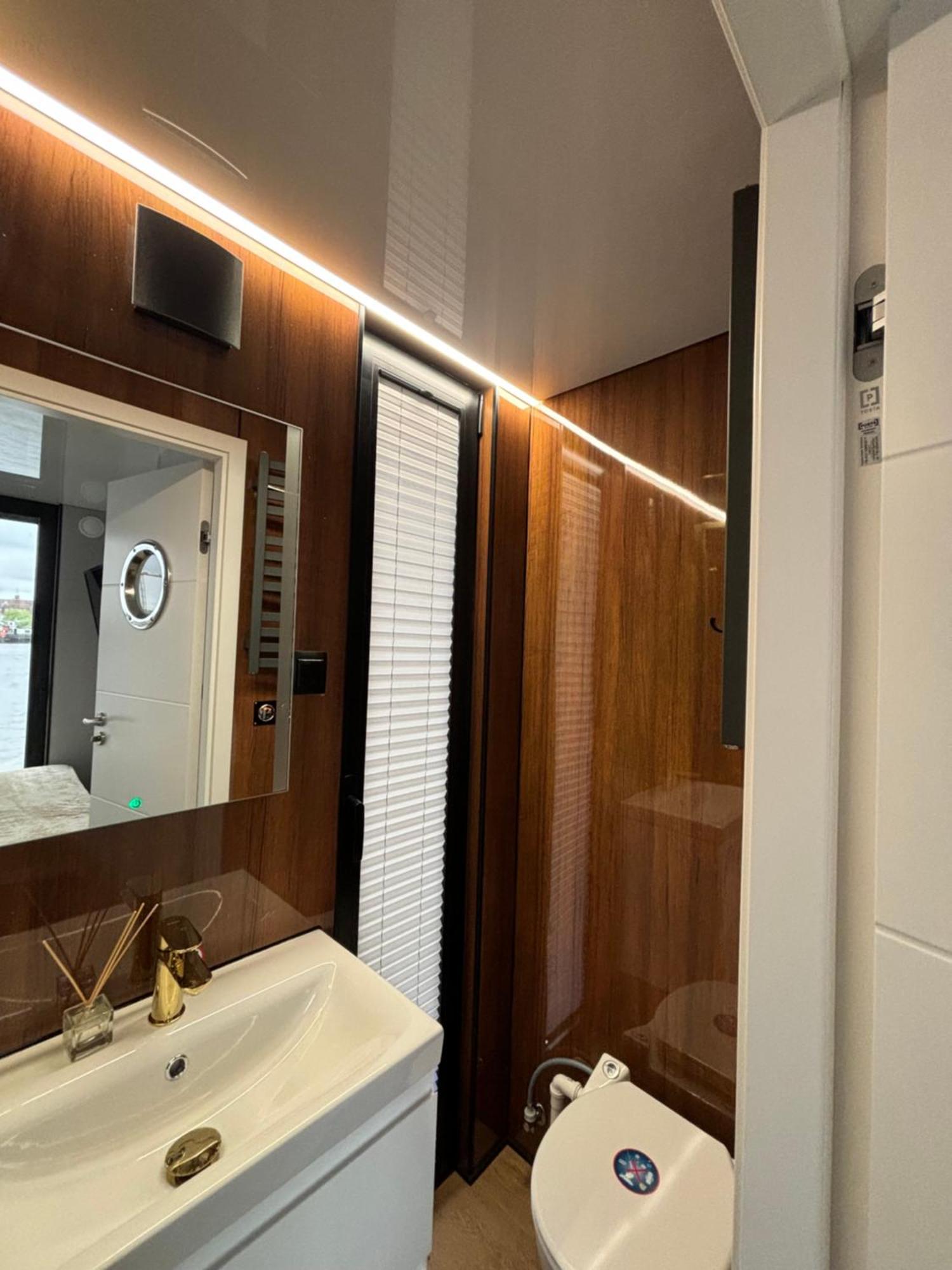 Houseboat Energyapart Szczecin Bagian luar foto